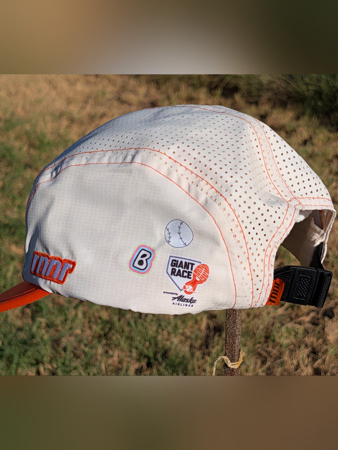 Rnnr San Francisco Base To Breakers Pacer Running Hat Giant Race Cap 56cm White — image 7 of 8